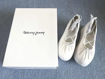 merry jenny 레이스업 개더 통굽 슈즈 화이트 23.5 M 사이즈