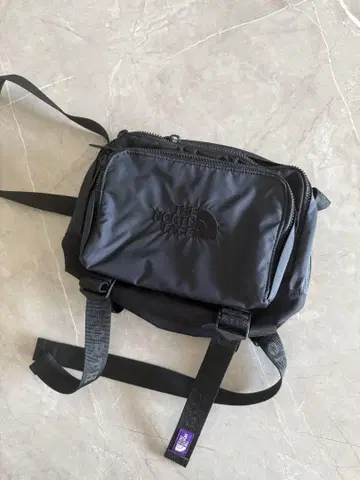 THE NORTH FACE 블랙 숄더백