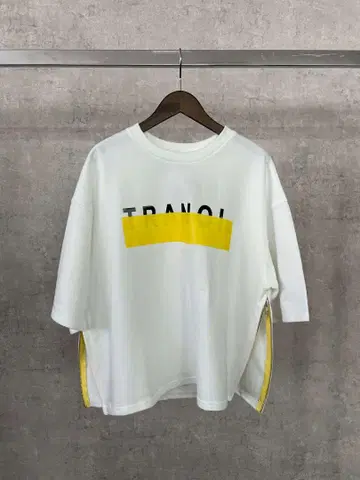 TRANOI 트라노이 사이드 지퍼 트라노이 티셔츠 화이트