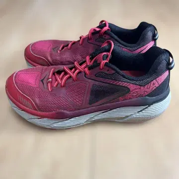 여전히 현역 HOKA 챌린저 ATR3 W25.0cm
