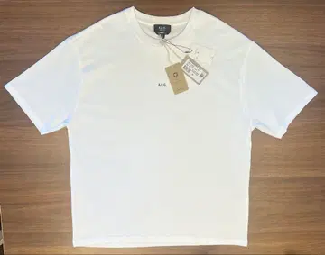 A.P.C. 화이트 티셔츠 새상품