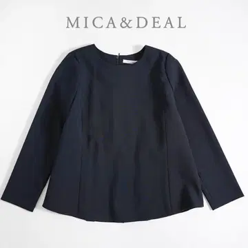 630u*새상품급 MICA&DEAL 마이카 앤 딜 백 플리츠 블라우스