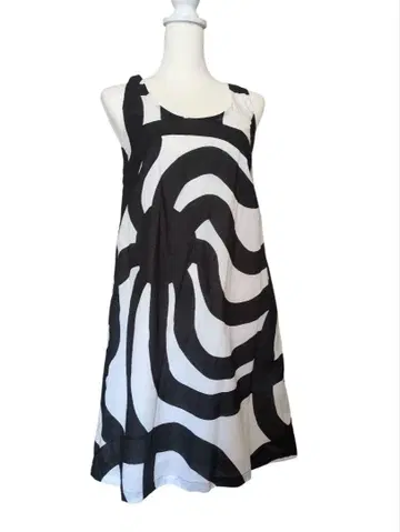 새상품급 마리메꼬 marimekko A라인 원피스 올 패턴 모노톤