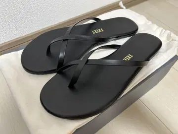 미사용 새상품 TKEES 샌들 38/24.4cm 라일리