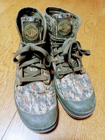PALLADIUM 카모플라쥬 하이컷 스니커즈 27cm