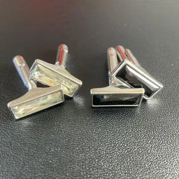 SWAROVSKI 스와로브스키 커프스 버튼 실버 & 블랙