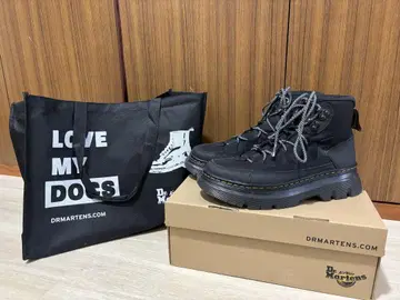 Dr. Martens 블랙 부츠 상자, 봉투 포함