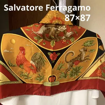 Salvatore Ferragamo 실크 스카프 동물 패턴 컨디션 최상