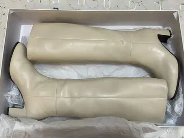 [ 새상품급 ] LE TALON 6cm 롱 부츠 화이트 23.5cm