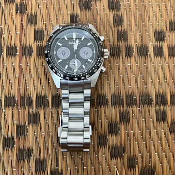 SEIKO 그레이 크로노그래프 시계
