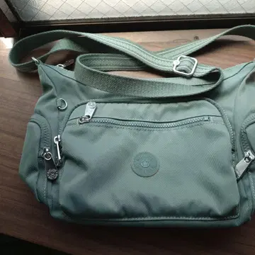 Kipling 개비 S 숄더백