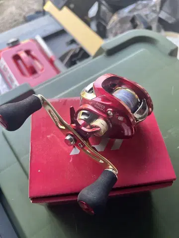 Daiwa Pfreed 150SH-LH 베이트릴