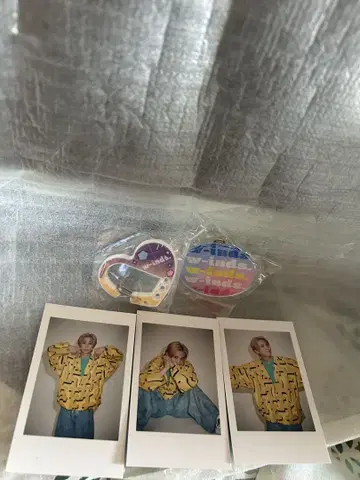 w-inds. 인스턴트 포토 카드와 가챠
