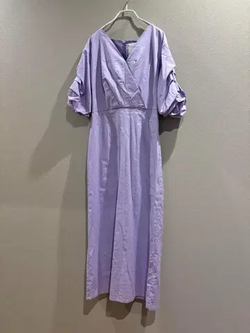 미사용 CLEA 퍼프 슬리브 맥시 원피스 라벤더