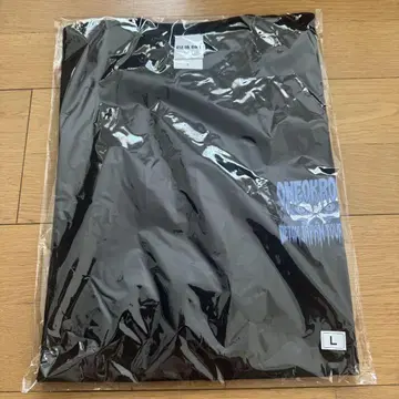 새상품 ONE OK ROCK 티셔츠 블랙