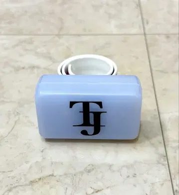 TravisJapan Vllsual 라이트 팔찌