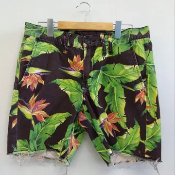 [ VONZIPPER ] 하프 팬츠 보태니컬 무늬 32인치