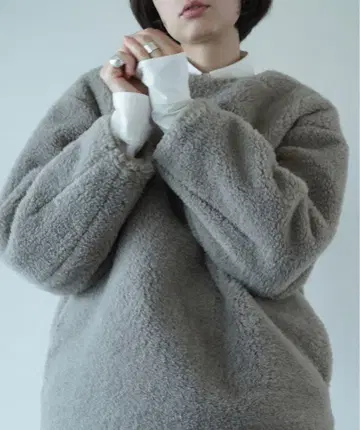 clane BULKY LINE BOA TOPS
