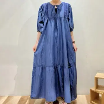 사만사 모스모스 자수 스키퍼 원피스