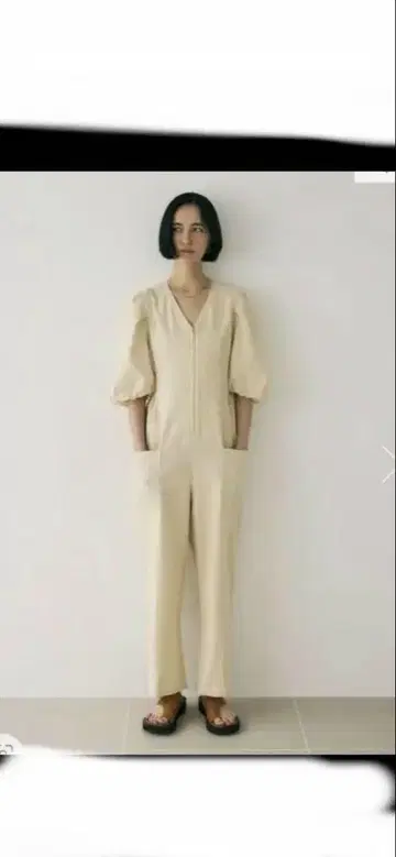 크림색 벌룬 슬리브 올인원