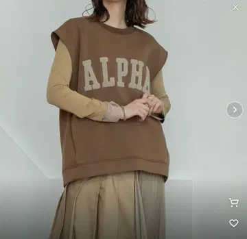 MARECHAL TERRE 브라운 슬리브리스 상의