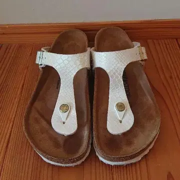 Birkenstock Gizeh 크로커 페이턴트 37