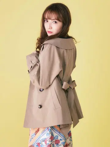 MIIA 숏 트렌치코트