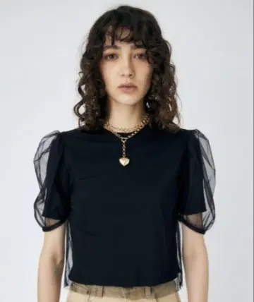 MOUSSY TULLE LAYERED TOP