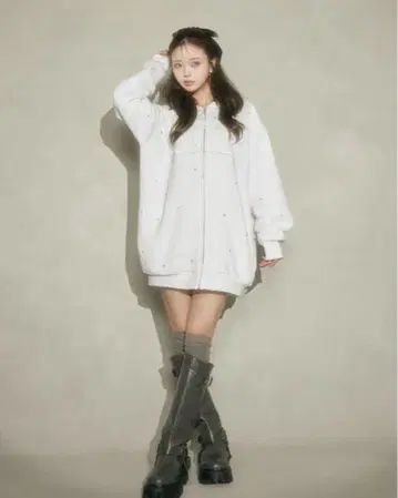 당일 발송 DD 로고 비쥬 지퍼 후드티 WHITE Darich 다리치