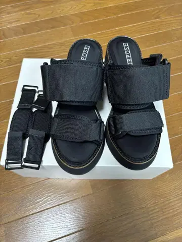 블랙 통굽 2way 스포츠 샌들 S 사이즈
