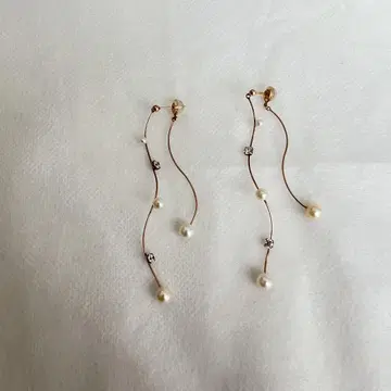 펄과 크리스탈 귀걸이 양쪽 귀 K10