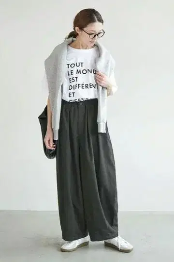 우디하우스 별주 하베스티 슬랙스 서커스 팬츠