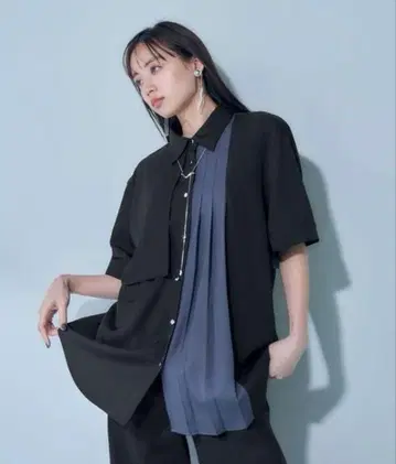 HARE 하레 파트 플리츠 셔츠 반팔 블랙 블루