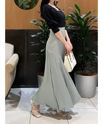 [새상품급] SNIDEL 스나이델 새틴 스커트 민트