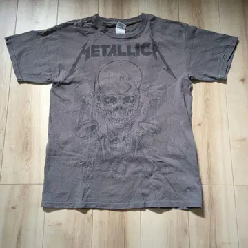 METALLICA 스컬 디자인 티셔츠 차콜 그레이