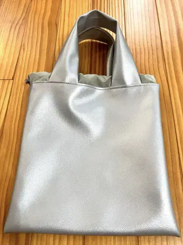 토트백 실버