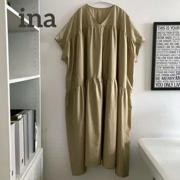 ina 이나 일본제 V넥 티어드 원피스 루즈 실루엣