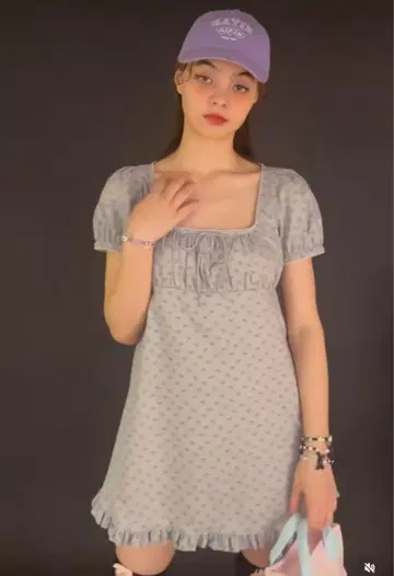 Katie 도트 무늬 그레이 반팔 티셔츠 원피스 미사용 새상품