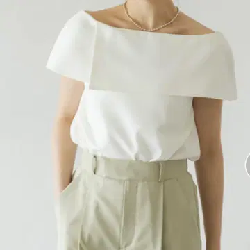 noble 케이프 블라우스