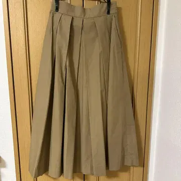 UNITED ARROWS 플레어 스커트