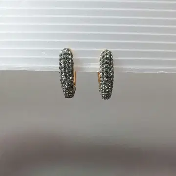 [고품질] SWAROVSKI 스와로브스키 귀걸이 Circlet Small
