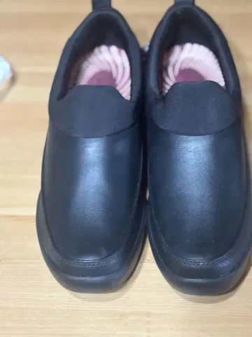 새상품 문스타 푹신한 통굽 쿠션 신발 24.5cm