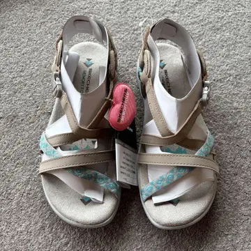 SKECHERS MEMORY FORM 베이지 23cm US6 새상품