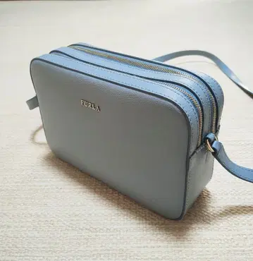 훌라 FURLA 가죽 숄더백 카메라백 라이트 블루