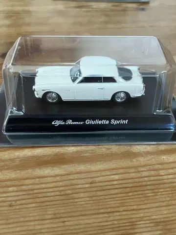 교쇼 Alfa Romeo Giulietta Sprint 미니카 1/64