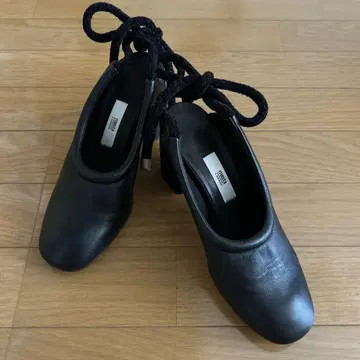 miista 레이스업 펌프스 샌들