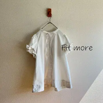 Fitmore 볼륨 프릴 하프 슬리브 블라우스 K42