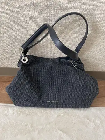 MICHEAL KORS 백