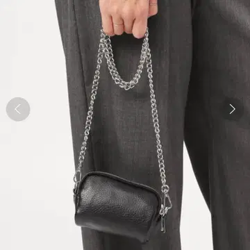 AULENTTI chain Micro bag 블랙 오우렌티