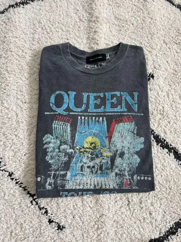 QUEEN 그래픽 티셔츠